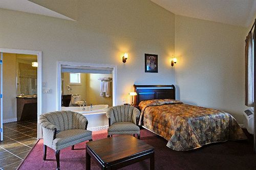 Shiraz Villa Osoyoos Extérieur photo