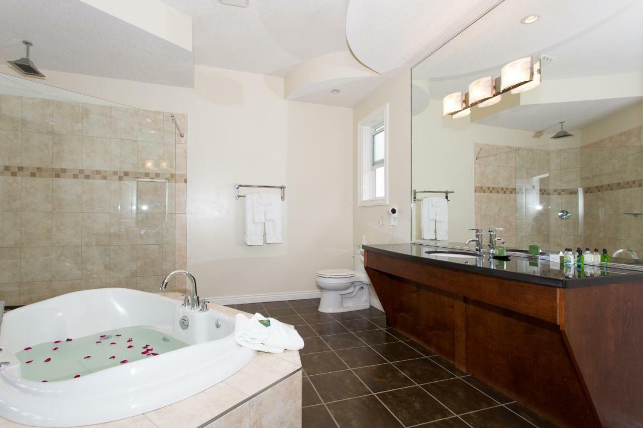 Shiraz Villa Osoyoos Extérieur photo